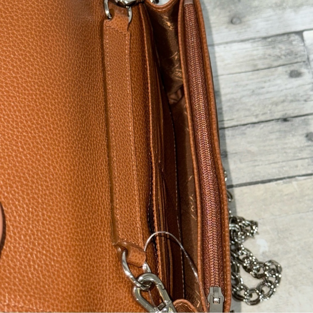 Longchamp Le Foulonné Leather Wallet on a Chain - Picture 7 of 9
